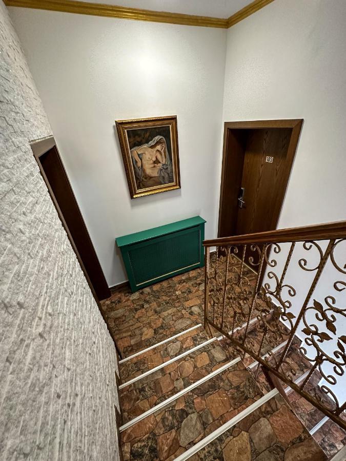 Oasis Historic Central House Bukarest Exteriör bild